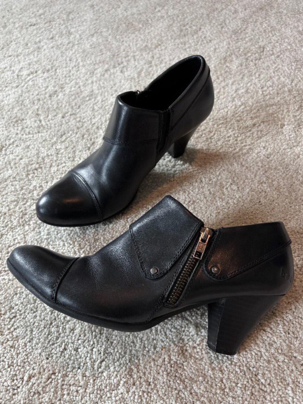 Born BOC Heeled Leather Black Bootie, Size 9 - Picture 9 of 10